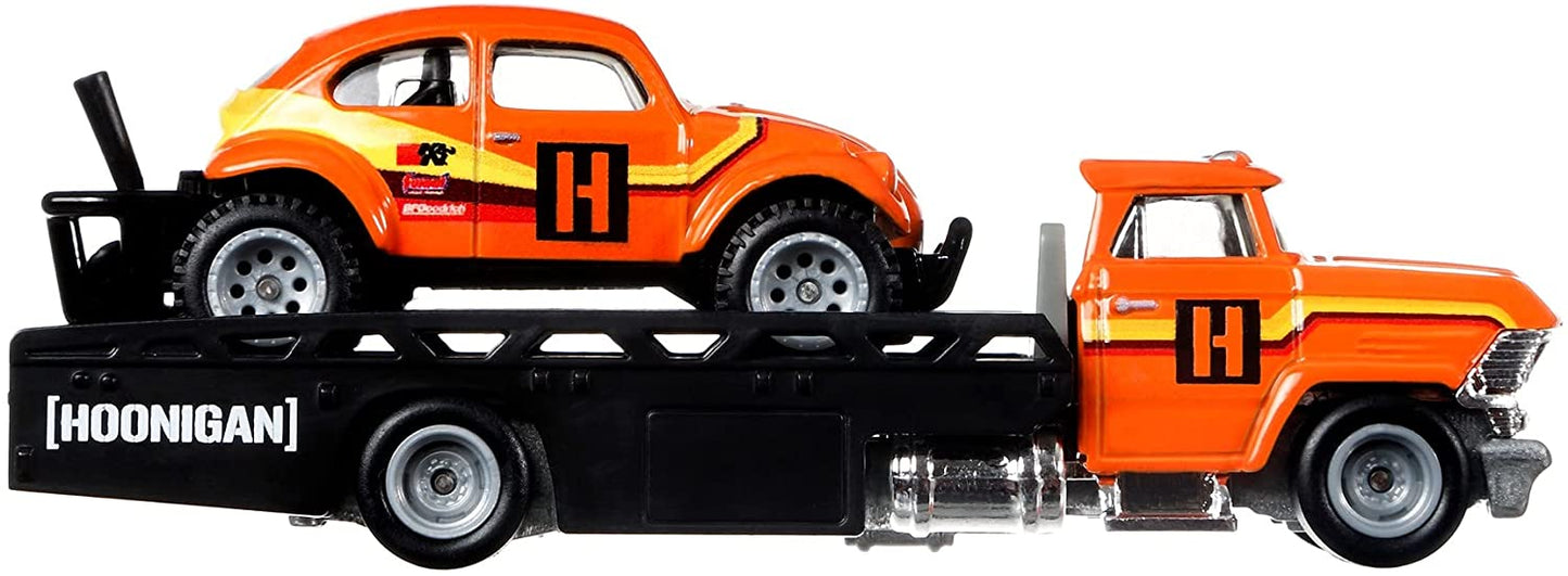 Hot wheels transportator horizont hauler cu masinuta volkswagen baja bug scara 1:64