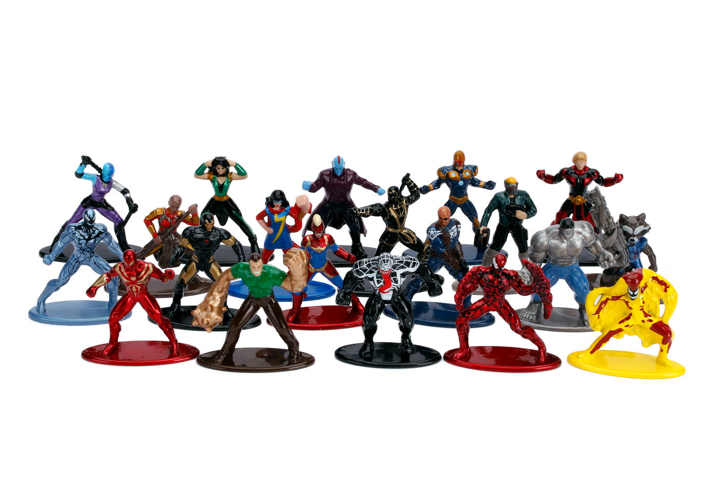 Set 20 de figurine metalice cu eroii marvel si figurina iron man inclusa