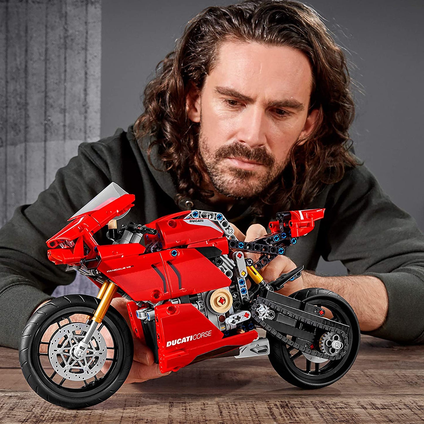 Lego technic ducati panigale v4r