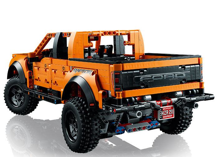 Lego technic ford f 150 raptor 42126