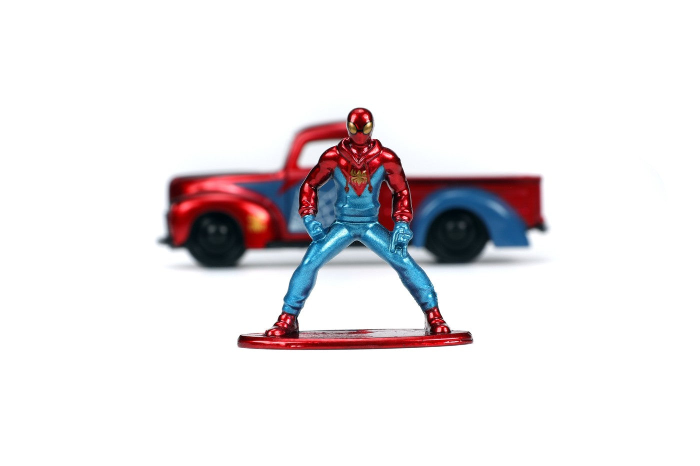 Jada marvel set masinuta metalica ford pick up scara 1:32 si figurina metalica spider man