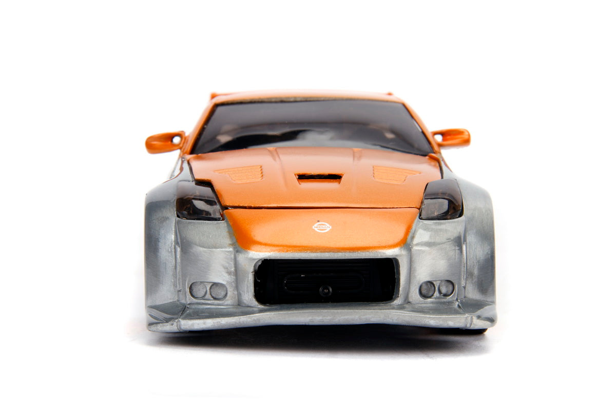 Macheta cadillac nissan 350z 2003 scara 1 la 24