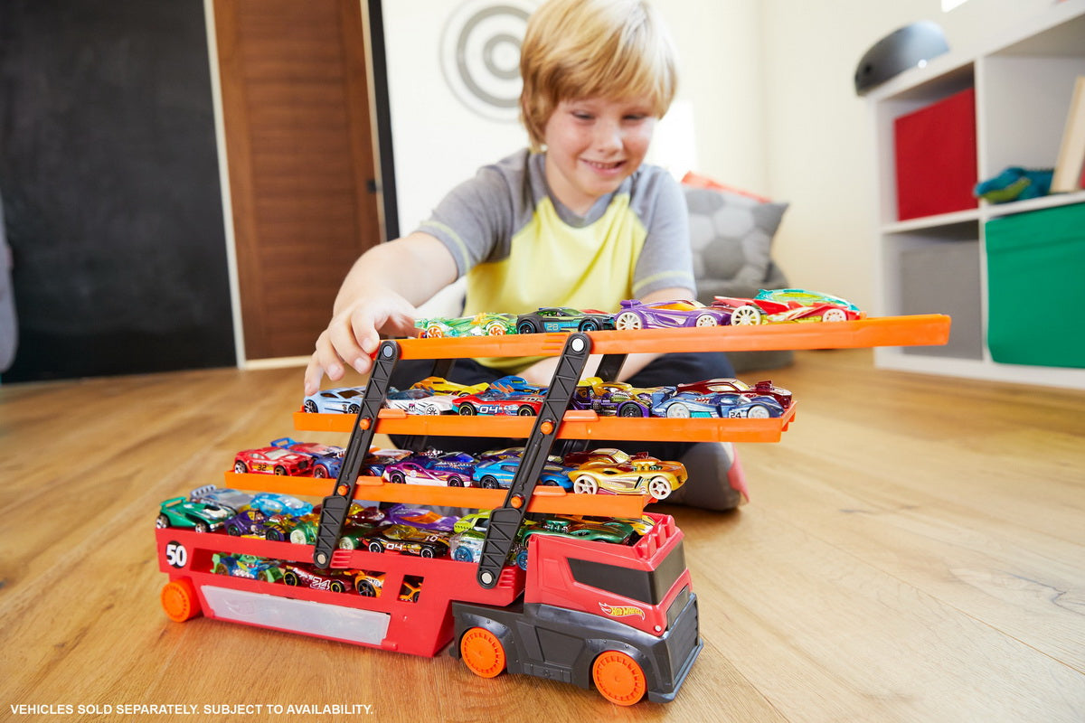 Hot wheels mega transportatorul de masini