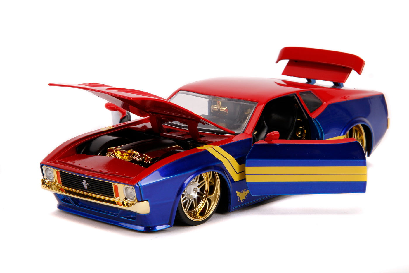 Masinuta metalica captain marvel 1973 ford mustang mach 1 scara 1 la 24