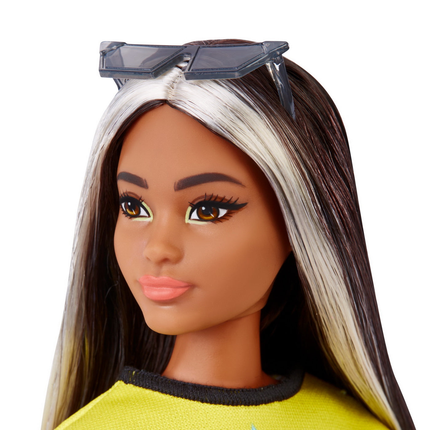 Papusa barbie fashionista bruneta cu suvite blonde