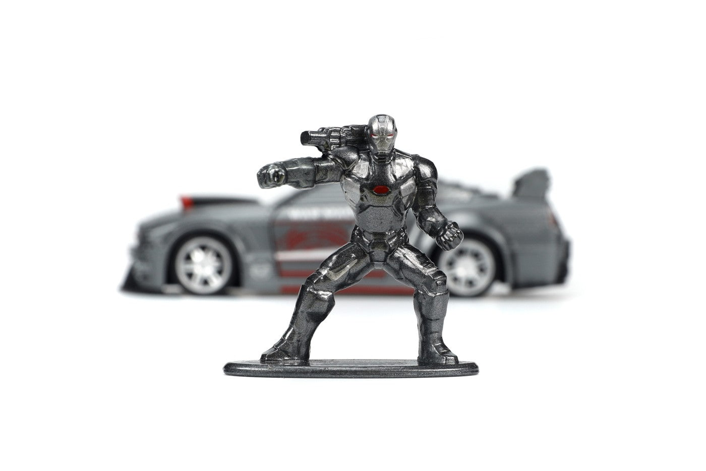 Jada marvel masinuta metalica ford mustang scara 1:32 si figurina metalica war machine