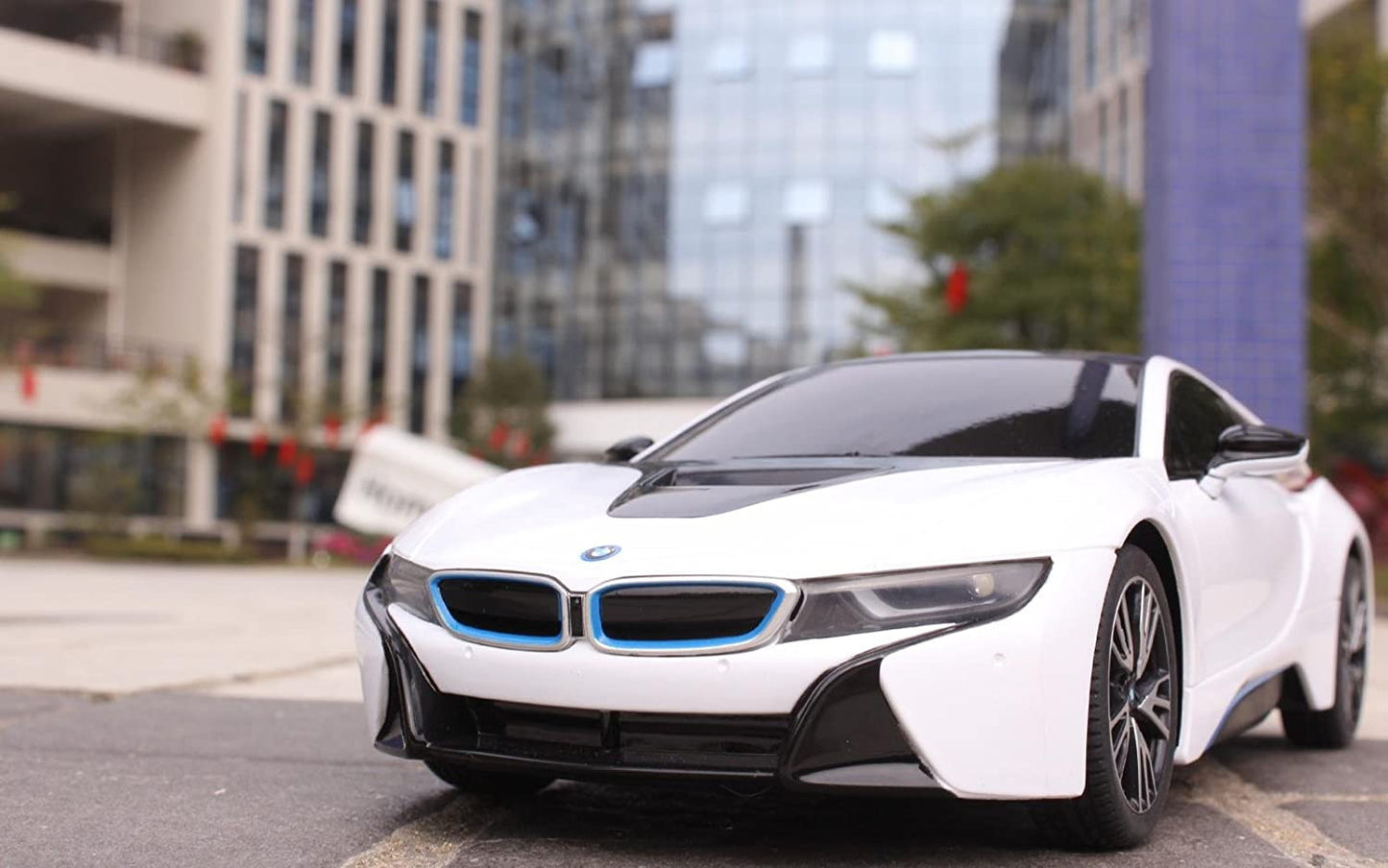 Masina cu telecomanda bmw i8 scara 1 la 18